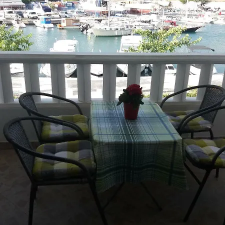 Apartmani Marta Marina Exterior photo