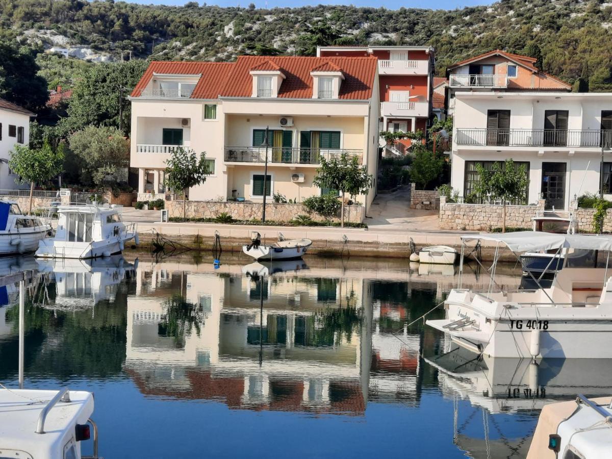 Apartment Marta Marina